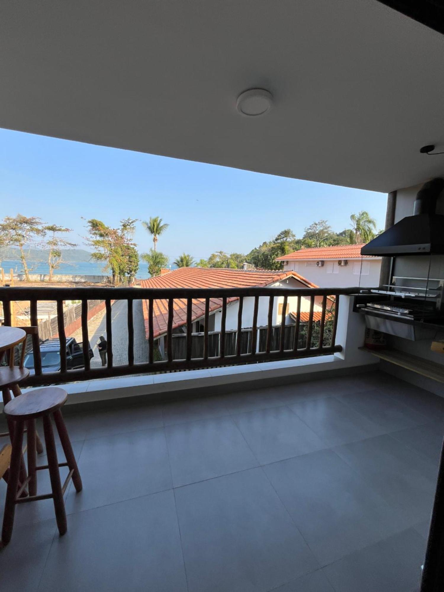 Maanaim Enseada Pe Na Areia Ubatuba-sp Ubatuba